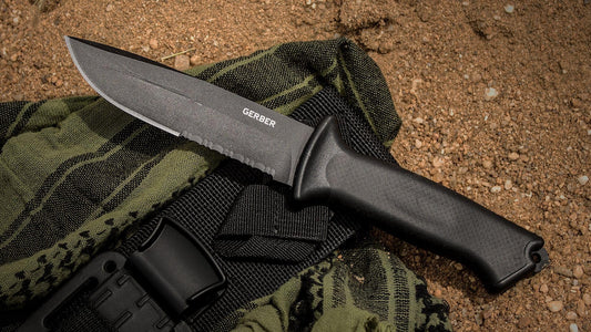Gerber Gear Ultimate Survival Knife, Fixed Blade with Combo Edge, includes Fire Starter Edge and Ferro Rod